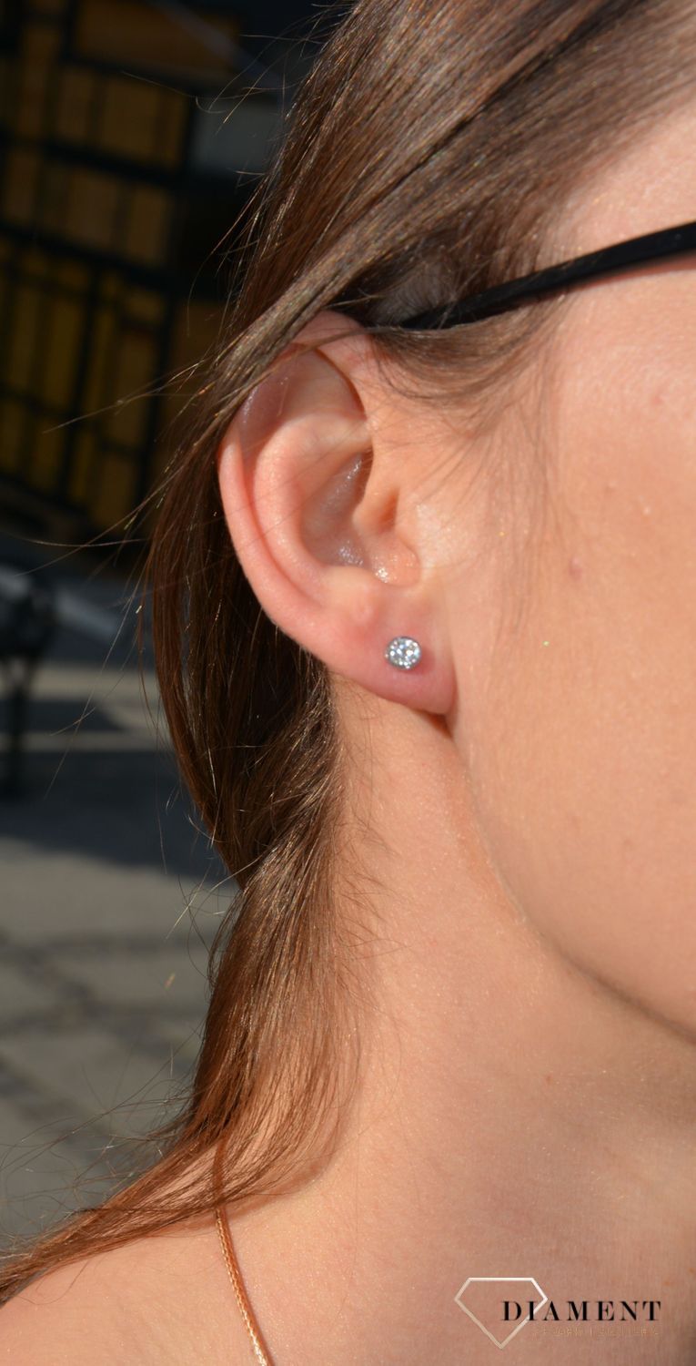 Kolczyki srebrne z jednym łańcuszkiem Dall'Acqua OR RM 030c.jpg